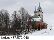 Никольский храм село Матрёнино, Волоколамский район (2022 год). Редакционное фото, фотограф Дмитрий Неумоин / Фотобанк Лори