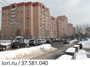 Москва многоэтажный жилой дом на улице Гарибальди (2018 год). Редакционное фото, фотограф Дмитрий Неумоин / Фотобанк Лори