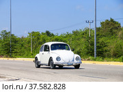Volkswagen Beetle (2017 год). Редакционное фото, фотограф Art Konovalov / Фотобанк Лори