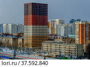 Москва, улица Ивана Франко,жилой дом, строящийся по программе реновации жилого фонда (2022 год). Редакционное фото, фотограф glokaya_kuzdra / Фотобанк Лори