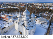 Вологда зимой. Вид с воздуха на исторический центр и кремль. Vologda in winter. Aerial view of the historical center and the Kremlin (2022 год). Стоковое фото, фотограф Евгений Романов / Фотобанк Лори