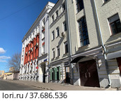 Москва, Волков переулок весной (2021 год). Редакционное фото, фотограф Овчинникова Ирина / Фотобанк Лори