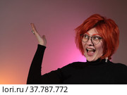 Портрет девушки на акции "Ночь музеев" в Балашихе (2022 год). Редакционное фото, фотограф Дмитрий Неумоин / Фотобанк Лори