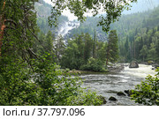 Река Чульча и водопад Учар, Республика Алтай. Стоковое фото, фотограф Римма Тельнова / Фотобанк Лори