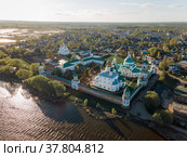 Спасо-Яковлевский Димитриев монастырь (2022 год). Редакционное фото, фотограф Julia Shepeleva / Фотобанк Лори