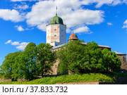 Medieval fortress in Vyborg. Castle in the city center (2022 год). Редакционное фото, фотограф Поликарпов Владимир Владимирович / Фотобанк Лори