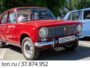 Old Soviet car VAZ-2101 (2018 год). Редакционное фото, фотограф Евгений Ткачёв / Фотобанк Лори