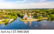 Переславль Залесский, Плещеево озеро, Храм Сорока мучеников Севастийских, Золотое кольцо (2022 год). Стоковое фото, фотограф Леонид Зосименко / Фотобанк Лори