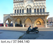 Дворец губернаторов на острове Родос (2004 год). Редакционное фото, фотограф Селифанова Юлия / Фотобанк Лори