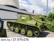 Волгоград, музей-панорама Сталинградская битва, Россия. Военная техника, лёгкий танк Т-60, участник Сталинградской битвы, на территории музея. (2022 год). Редакционное фото, фотограф Андрей Цыганков / Фотобанк Лори
