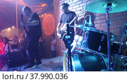 Performance of the group "Carpet-flying". The drummer plays the drums. Редакционное видео, видеограф Евгений Ткачёв / Фотобанк Лори