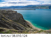 Сулакское водохранилище в горном пейзаже. Республика Дагестан, Россия (2021 год). Стоковое фото, фотограф Анна Карасева / Фотобанк Лори