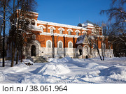 Museum of Crystal in building of former Orthodox Cathedral in Gus-Khrustalny in winter. Стоковое фото, фотограф Яков Филимонов / Фотобанк Лори