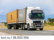 Volvo FH (2020 год). Редакционное фото, фотограф Art Konovalov / Фотобанк Лори
