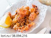 Chipirones, battered fried baby squid. Стоковое фото, фотограф Яков Филимонов / Фотобанк Лори