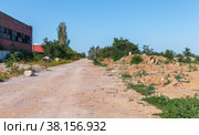 Road along abandoned unfinished Crimean Atomic Energy Station (2020 год). Стоковое фото, фотограф EugeneSergeev / Фотобанк Лори