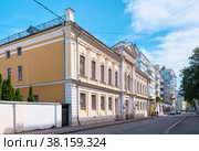 Building of Moscow Central Church of Evangelical Christians-Baptists in Maly Trekhsvyatitelsky Lane,1856,landmark: Moscow,Russia - 04 August,2022. Редакционное фото, фотограф Алексей Голованов / Фотобанк Лори