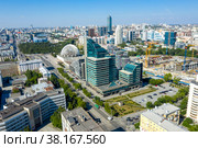 Aaerial view of modern skyscrapers and office buildings in center of modern city of Yekaterinburg. Russia (2022 год). Стоковое фото, фотограф Евгений Ткачёв / Фотобанк Лори