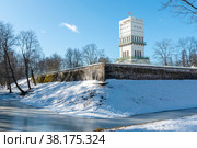 Белая башня. Александровский парк. Город Пушкин, Санкт-Петербург (2021 год). Редакционное фото, фотограф Александр Щепин / Фотобанк Лори
