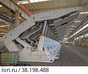 China, Zhengzhou - 03.07.2019. Coal mining hydraulic support. Редакционное фото, фотограф Цибаев Алексей / Фотобанк Лори
