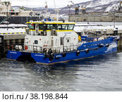 Судно СКФ "Волхов" у причала Мурманского морского порта (2022 год). Редакционное фото, фотограф Вячеслав Палес / Фотобанк Лори