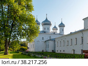 Спасский собор. Свято-Юрьев мужской монастырь. Великий Новгород (2019 год). Редакционное фото, фотограф Александр Щепин / Фотобанк Лори