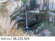 Водопад Тобот, Дагестан (2022 год). Редакционное фото, фотограф Ирина Яровая / Фотобанк Лори