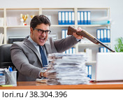 Angry aggressive businessman in the office. Стоковое фото, фотограф Elnur / Фотобанк Лори