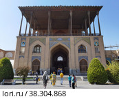 Дворец Али-капу в Эсфахане (Иран) (2022 год). Редакционное фото, фотограф Максим Гулячик / Фотобанк Лори