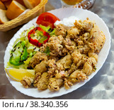 Chipirones battered fried baby squid. Стоковое фото, фотограф Яков Филимонов / Фотобанк Лори