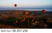 Ballooning in the dawn over Bagan, Myanmar (2013 год). Стоковое фото, фотограф Сергей Майоров / Фотобанк Лори