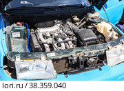 Tuned car engine of Lada vehicle (2021 год). Редакционное фото, фотограф FotograFF / Фотобанк Лори