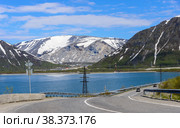 Landscape Bolshoy (Big) Vudyavr Lake and Kukisvumchorr mountain. Sunny day. Стоковое фото, фотограф Михаил Аккуратoв / Фотобанк Лори