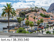 The fishing village of Camara de Lobos (2012 год). Редакционное фото, фотограф Михаил Аккуратoв / Фотобанк Лори