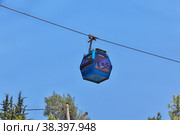 Santiago, Chile - 24 Dec 2019. Telepherique, the cable way on San Cristobal Hill, Santiago, Chile. Редакционное фото, фотограф Сергей Стрелков / Фотобанк Лори