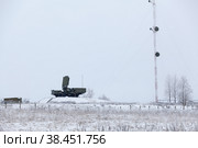 Радиолокационная станция 96Л6Е "Всевысотный обнаружитель" в развернутом положении. Стоковое фото, фотограф Кекяляйнен Андрей / Фотобанк Лори