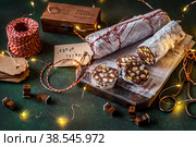 Christmas Chocolate Salami. Стоковое фото, фотограф Татьяна Ворона / Фотобанк Лори