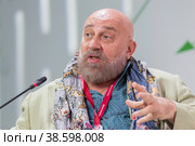 Russia. Saint-Petersburg. XXIII St. Petersburg International Economic Forum 2019. SPIEF 2019 participants. Russian artist and producer of theater and cinema Pavel Kaplevich. Россия. Санкт-Петербург. XXIII Петербургский международный экономический форум 2019. Участники ПМЭФ-2019. Российский художник и продюсер театра и кино Павел Каплевич. Редакционное фото, фотограф Алексей Смышляев / Фотобанк Лори
