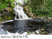 Yukankoski waterfall (also known as White bridges) on the river Kulismayoki. Стоковое фото, фотограф Юлия Белоусова / Фотобанк Лори