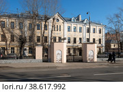 Городская усадьба Сысалиных - Голофтеевых. Улица Большая Ордынка, 31/12 ст1. Историческое здание Замоскворечья (2020 год). Редакционное фото, фотограф Pukhov K / Фотобанк Лори