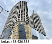 Строительство ЖК Дом Chkalov на улице Земляной Вал, 37 в Москве (2022 год). Стоковое фото, фотограф Овчинникова Ирина / Фотобанк Лори
