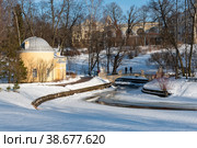Река Славянка. Мост Кентавров, Дворец. Павловский парк. Павловск, Санкт-Петербург (2019 год). Редакционное фото, фотограф Александр Щепин / Фотобанк Лори