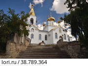 Church of Icon of the Mother of God Satisfy My Sorrows on Lenin Street, Koktebel, Crimea, Russia (2022 год). Стоковое фото, фотограф Алексей Антипов / Фотобанк Лори