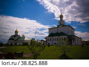 View to The Cathedral Of The Epiphany and Kolomna Seminary in Epiphany Staro-Golutvin cloister, Kolomna, Moscow region, Russia (2017 год). Стоковое фото, фотограф Сергей Майоров / Фотобанк Лори