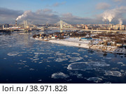 Санкт-Петербург. Вид на Неву и Большой Обуховский мост. (2018 год). Стоковое фото, фотограф Александр Тарасенков / Фотобанк Лори