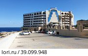 Гостиница Radisson Blu, Malta St. Julians 5*. Город Сент-Джулианс. Остров Мальта (2023 год). Редакционное фото, фотограф lana1501 / Фотобанк Лори