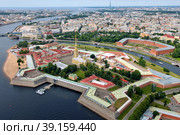 Санкт-Петербург. Заячий остров, Петропавловская крепость, Кронверкская набережная и Музей Артиллерии. Вид сверху. (2020 год). Редакционное фото, фотограф Александр Тарасенков / Фотобанк Лори