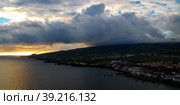 Sanset view to Porto Pim Bay from mount Guia at Faial island, Azores, Portugal (2015 год). Стоковое фото, фотограф Сергей Майоров / Фотобанк Лори