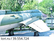 Soviet Su-17 fighter-bomber, according to NATO codification: Fitter, developed in the first half of the 1960s, at the exhibition complex "Salute, Victory!", Orenburg, Russia (2021 год). Редакционное фото, фотограф Владимир Галкин / Фотобанк Лори
