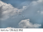 Team flight of su-27 (2008 год). Редакционное фото, фотограф Сергей Буторин / Фотобанк Лори